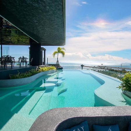 Cross Vibe Pattaya Seaphere Na Chom Thian Exterior photo