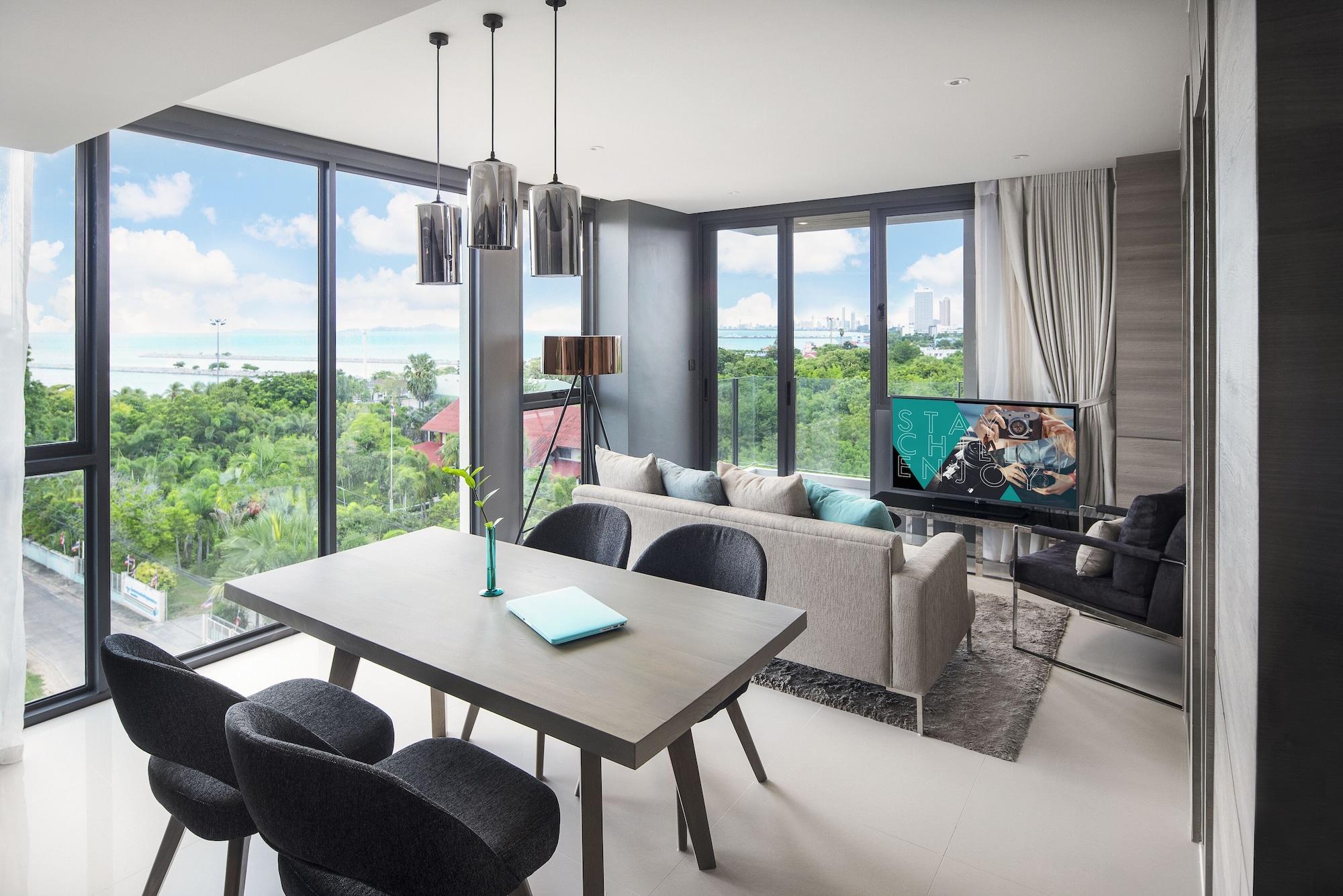 Cross Vibe Pattaya Seaphere Na Chom Thian Exterior photo