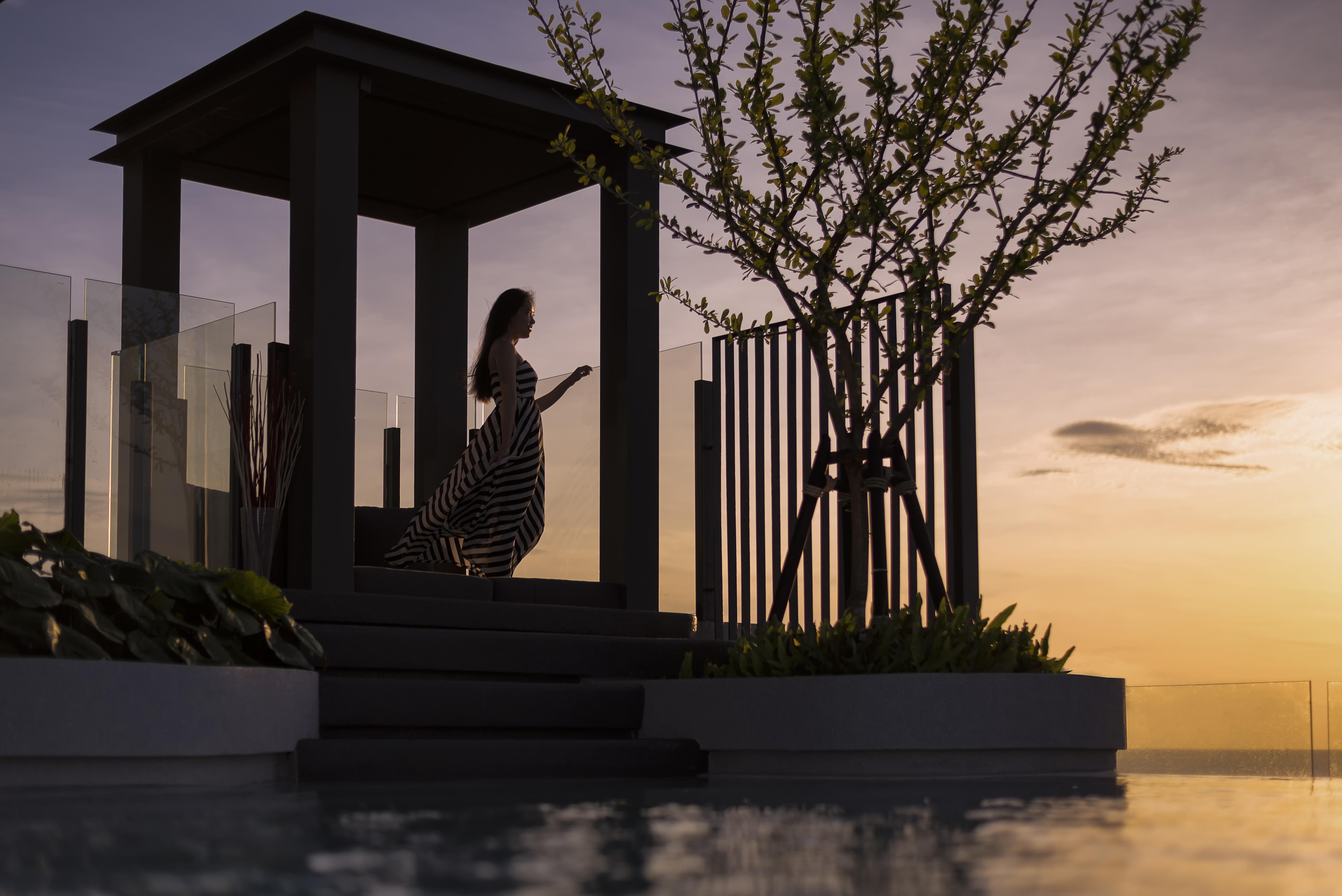 Cross Vibe Pattaya Seaphere Na Chom Thian Exterior photo