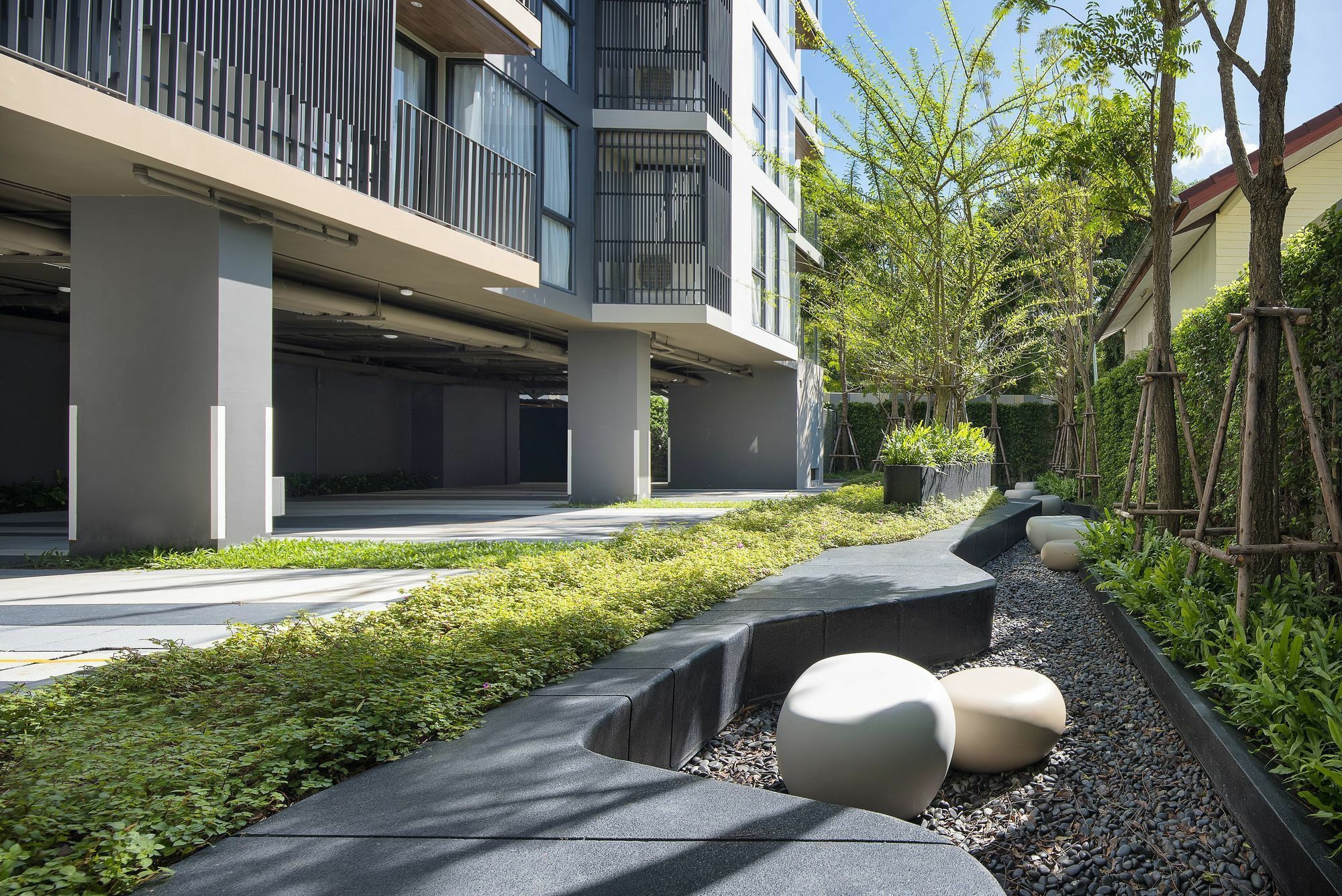 Cross Vibe Pattaya Seaphere Na Chom Thian Exterior photo