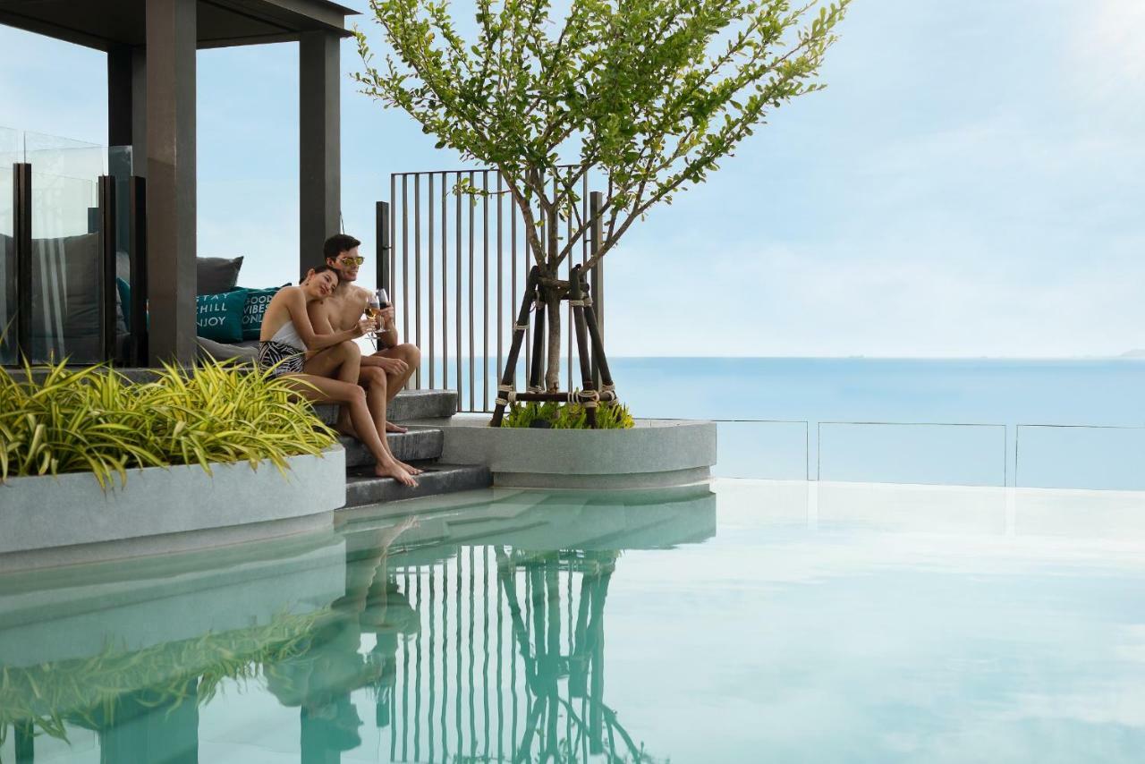 Cross Vibe Pattaya Seaphere Na Chom Thian Exterior photo